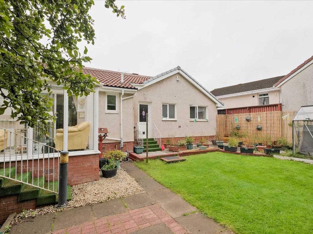 3 bed bungalow for sale in Lady Watson Gardens, Hamilton ML3, £285,000