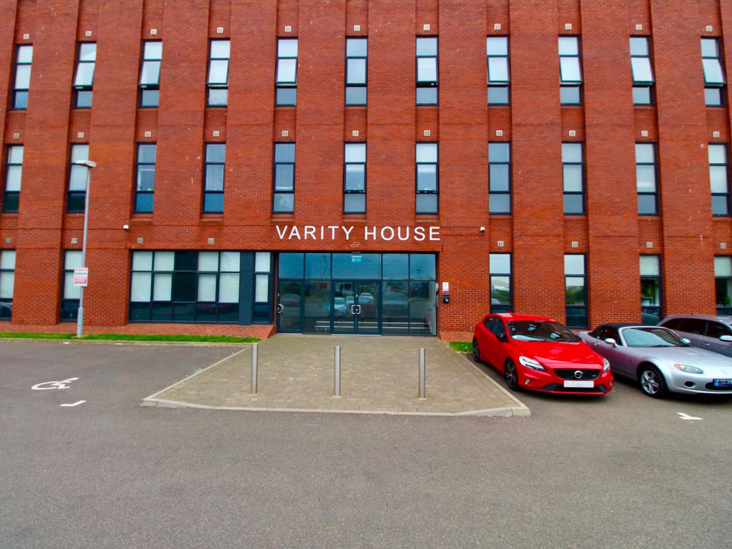 2 bed flat for sale in Varity House, Vicarage Farm Road, Peterborough PE1, £105,000