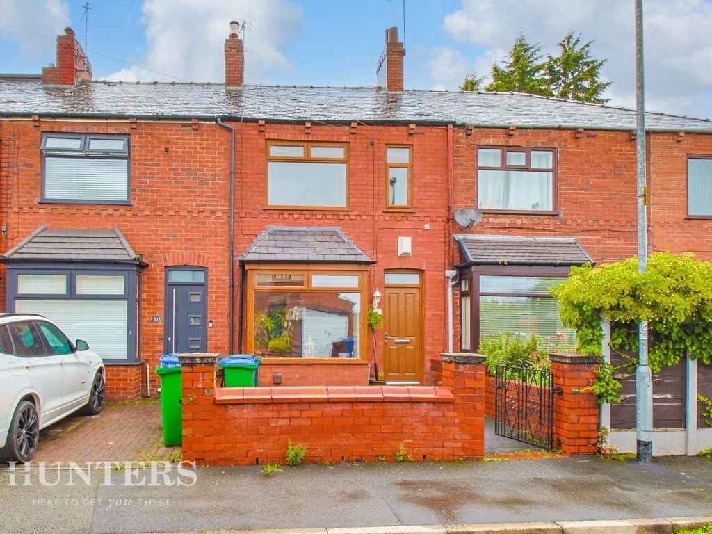 2 bed terraced house for sale in Jubilee Road, Middleton, Manchester M24, £160,000