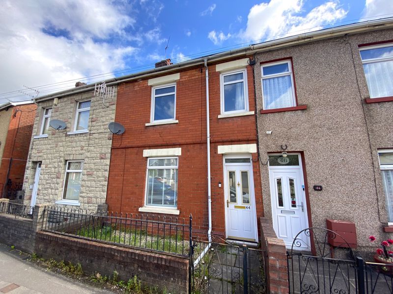 3 bed terraced house for sale in Risca Road, Cross Keys, Newport NP11, £155,000