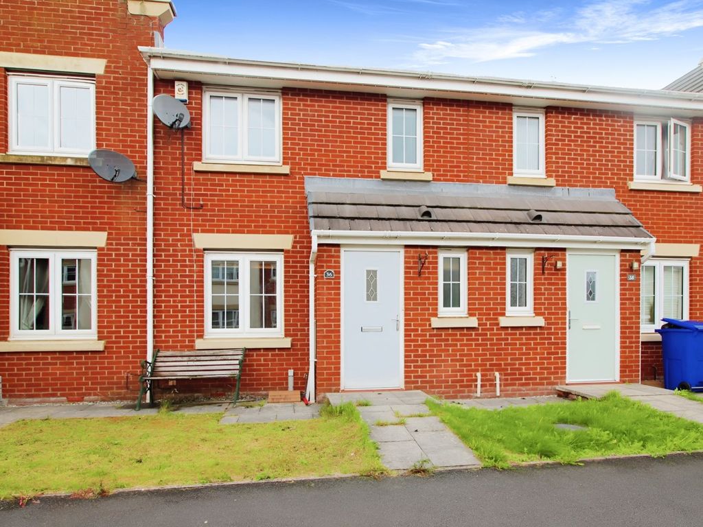 4 bed terraced house for sale in Sunningdale Drive, Buckshaw Village, Chorley, Lancashire PR7, £160,000