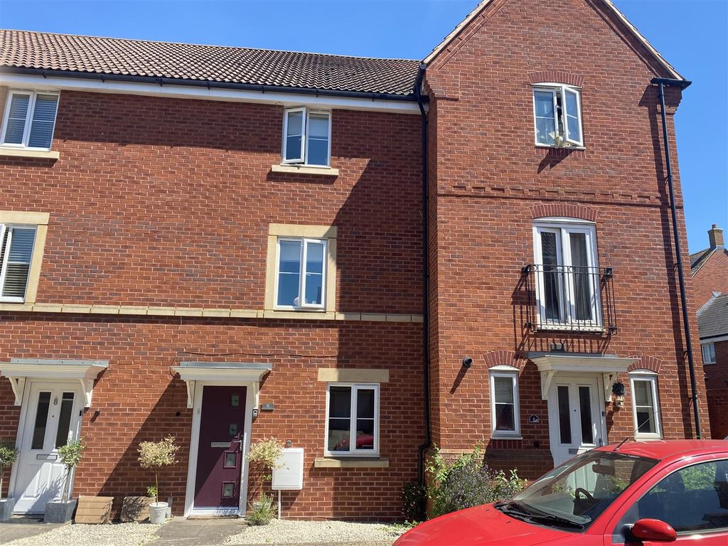 3 bed terraced house for sale in Second Crossing Road, Walton Cardiff, Tewkesbury GL20, £299,950