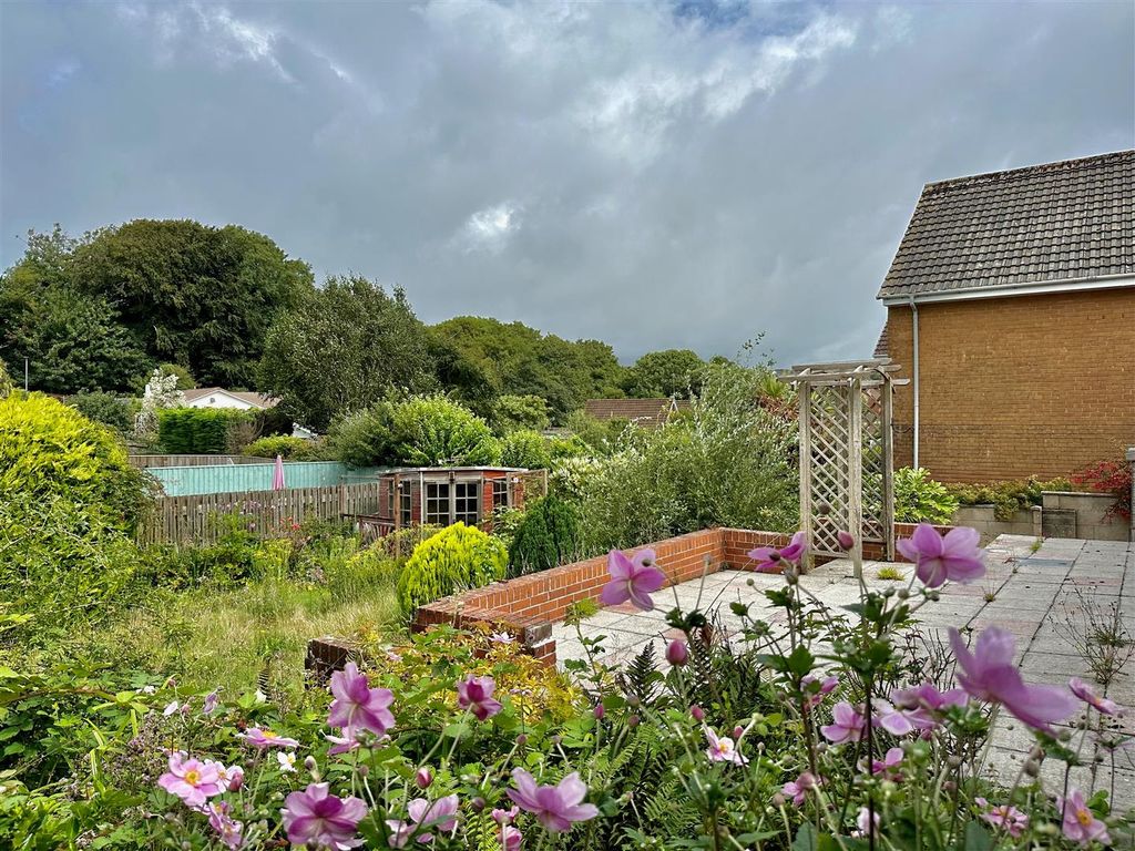 3 bed detached bungalow for sale in Broom Park, Plymstock, Plymouth PL9, £250,000