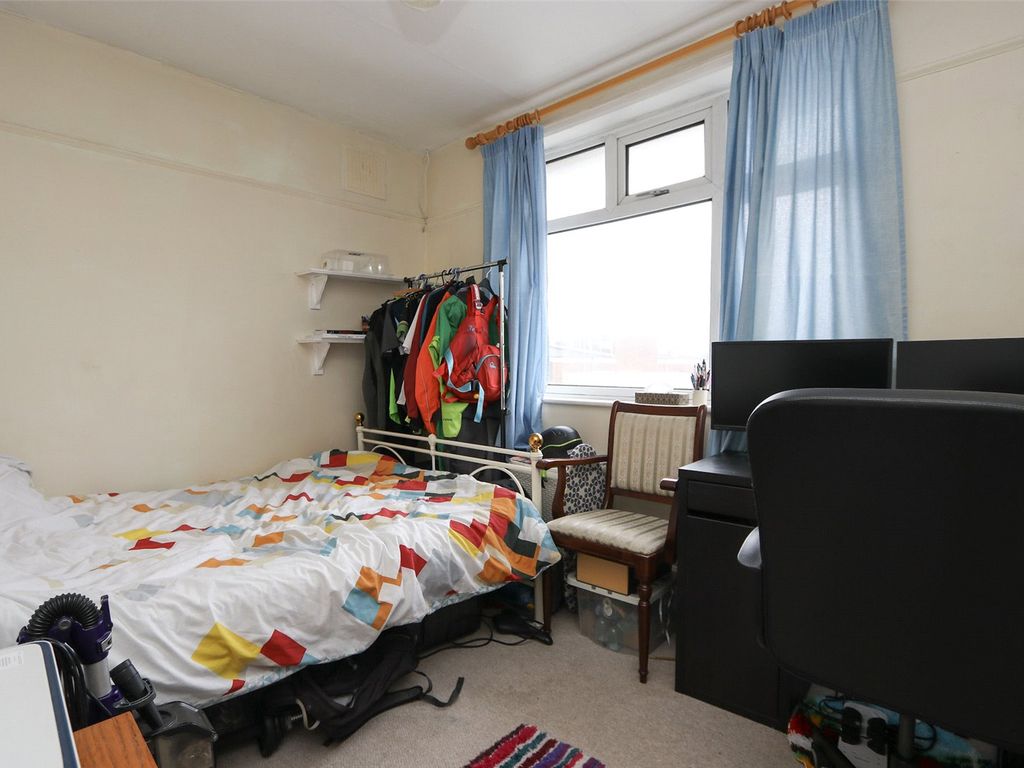 2 bed flat for sale in Rodway Road, Patchway, Bristol, South Gloucestershire BS34, £205,000