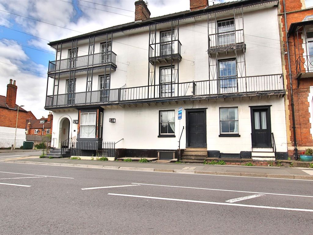 3 bed property for sale in Barton Terrace, Barton Road, Tewkesbury GL20, £290,000