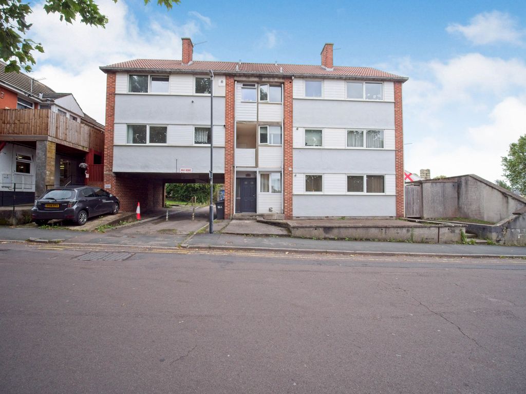 2 bed flat for sale in Page Road, Staple Hill, Bristol BS16, £170,000