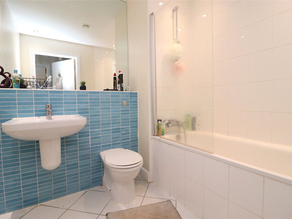 1 bed flat for sale in Water Street, Birmingham B3, £179,950