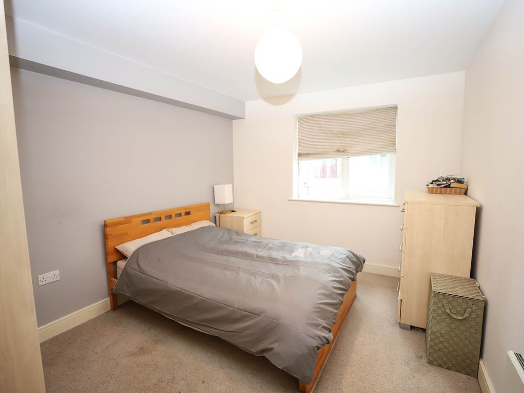 2 bed flat for sale in Bridge Lane, Penrith CA11, £135,000
