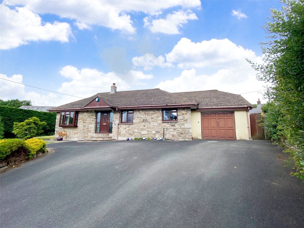 5 bed detached bungalow for sale in George's Paddock, North Hill, Launceston, Cornwall PL15, £335,000