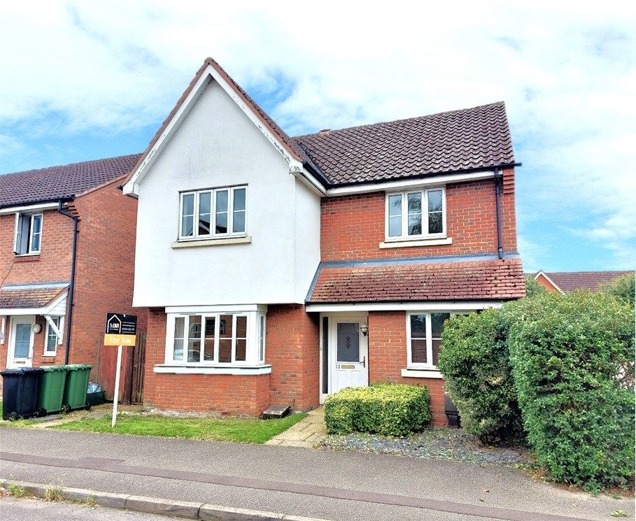 4 bed detached house for sale in Hogarth Road, Downham Market PE38, £325,000