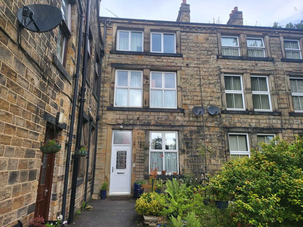 5 bed terraced house for sale in Ravens Lodge, Dewsbury WF13, £250,000