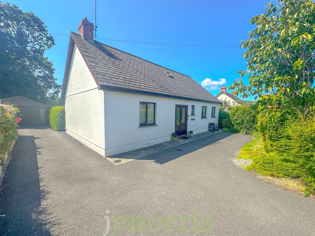 4 bed detached bungalow for sale in Penybryn, Cardigan SA43, £339,950