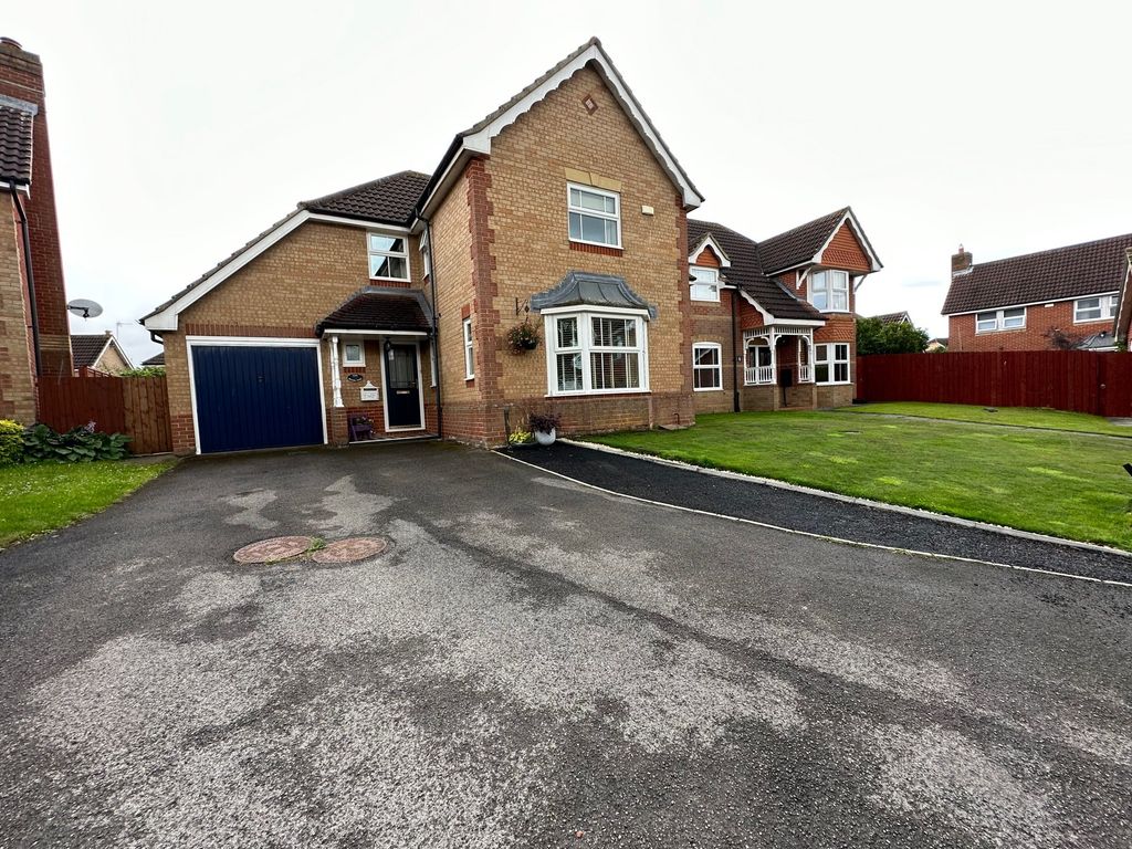 4 bed detached house for sale in Banks Holt, Chester Le Street DH2, £320,000