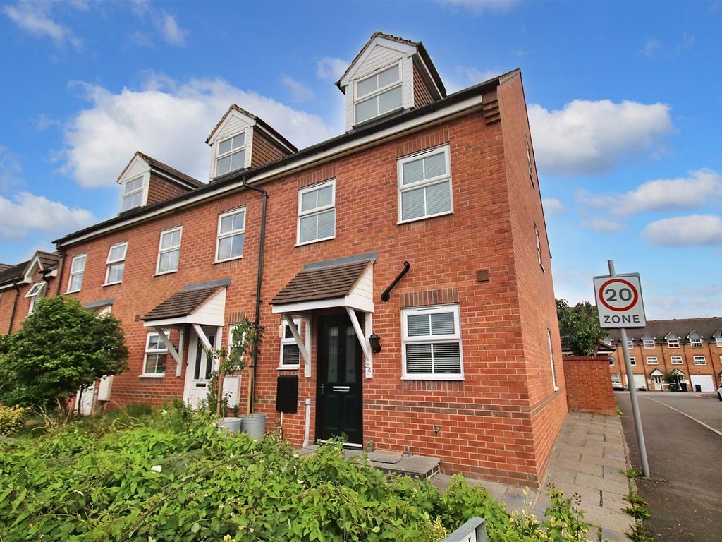 3 bed property for sale in County Way, Trowbridge BA14, £264,500
