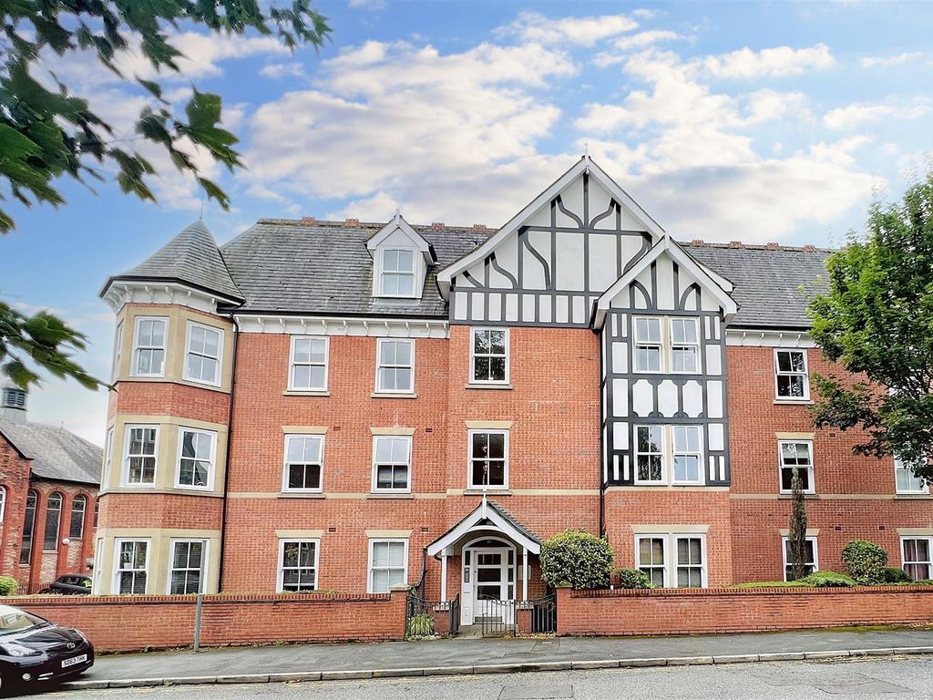 2 bed flat for sale in Groby Road, Altrincham WA14, £259,500