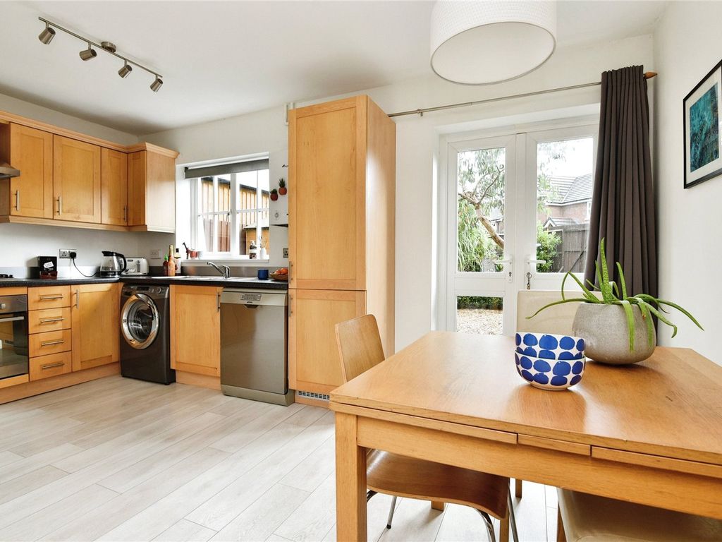 4 bed town house for sale in Caldwell Close, Stapeley, Nantwich, Cheshire CW5, £309,000