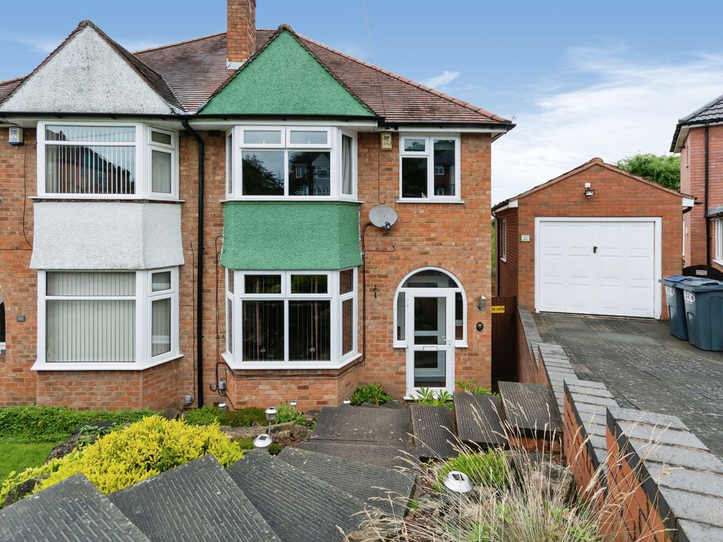 3 bed semi-detached house for sale in Mullion Croft, Birmingham, West Midlands B38, £310,000