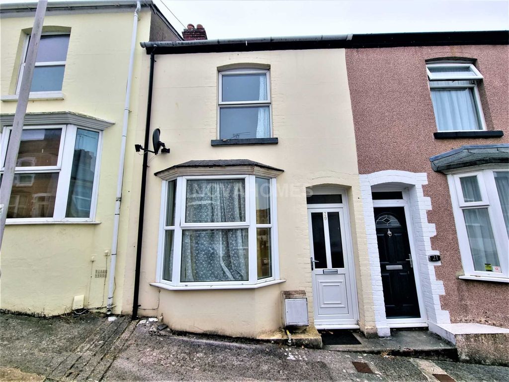 2 bed terraced house for sale in Glenmore Avenue, Stoke PL2, £155,000