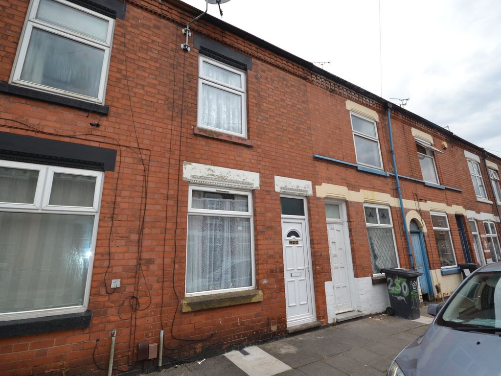 2 bed terraced house for sale in Western Road, Leicester LE3, £165,000