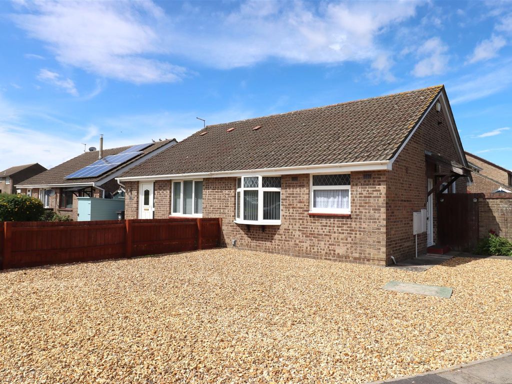 2 bed semi-detached bungalow for sale in Eastlea, Clevedon BS21, £264,995