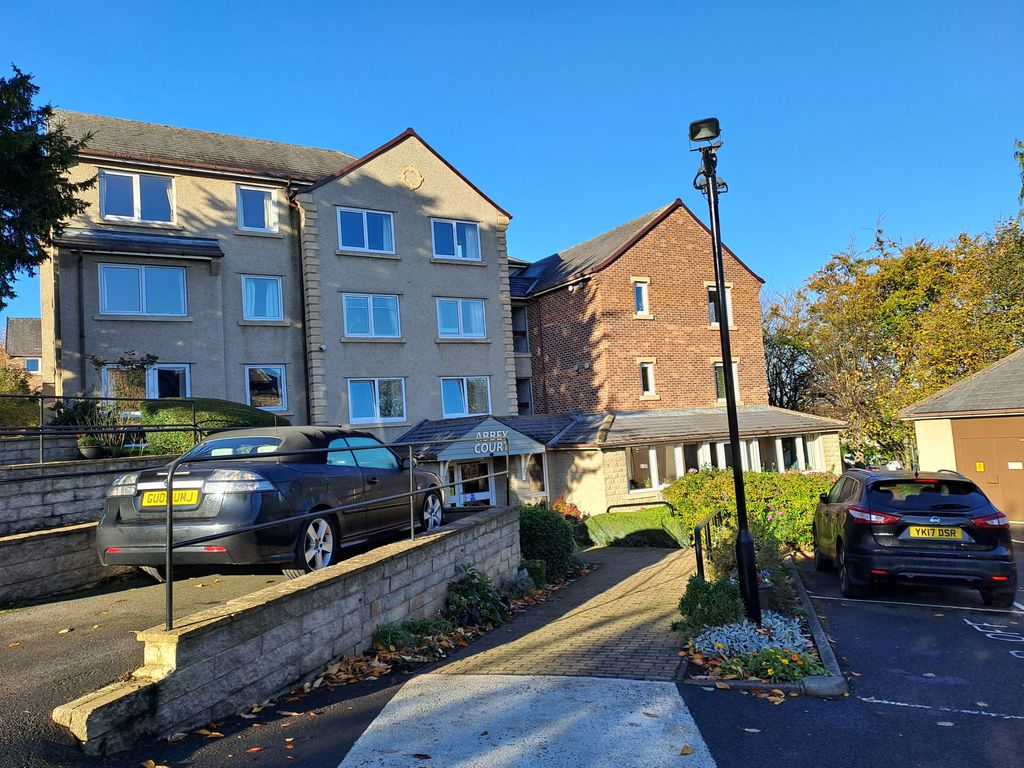 1 bed flat for sale in Abbey Court, Hexham NE46, £99,000