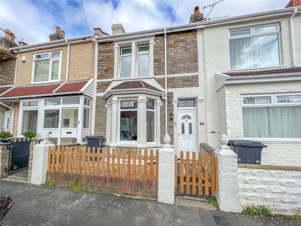 2 bed terraced house for sale in Beaufort Road, Kingswood, Bristol BS15, £300,000