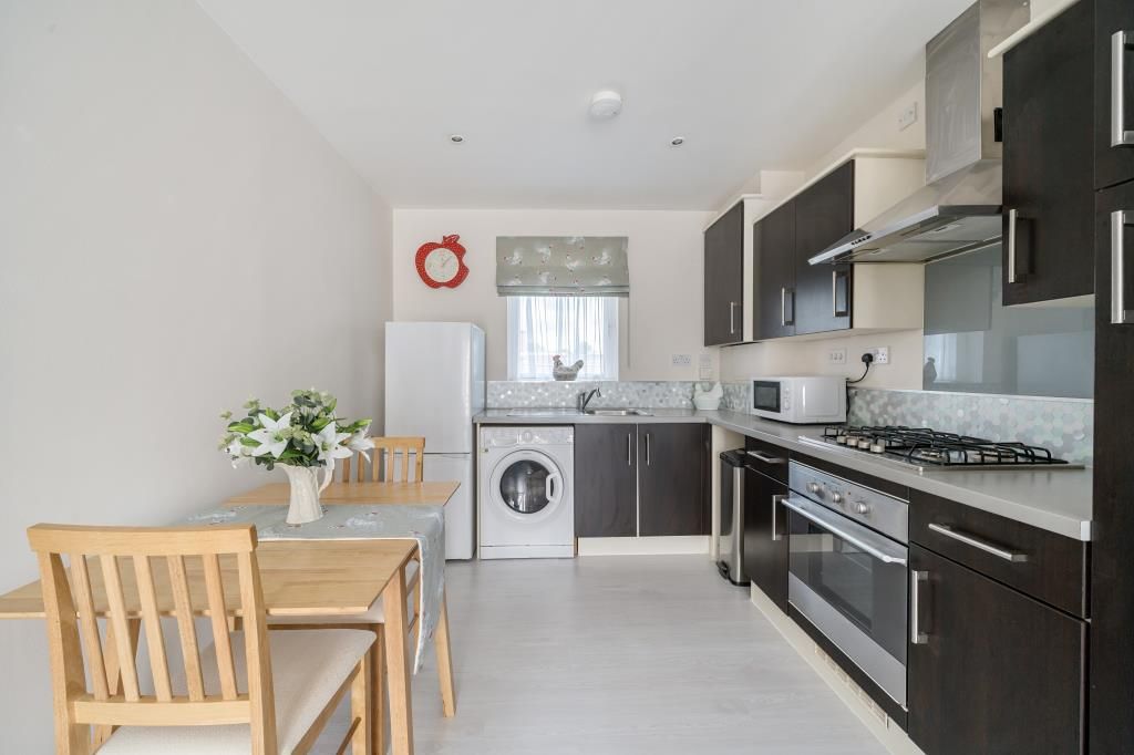 1 bed flat for sale in High Wycombe, Buckinghamshire HP12, £165,000