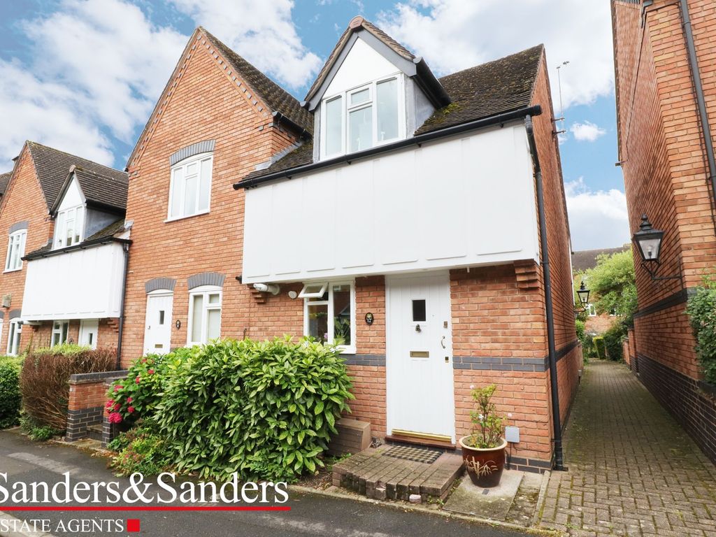 2 bed terraced house for sale in Gas House Lane, Alcester B49, £215,000