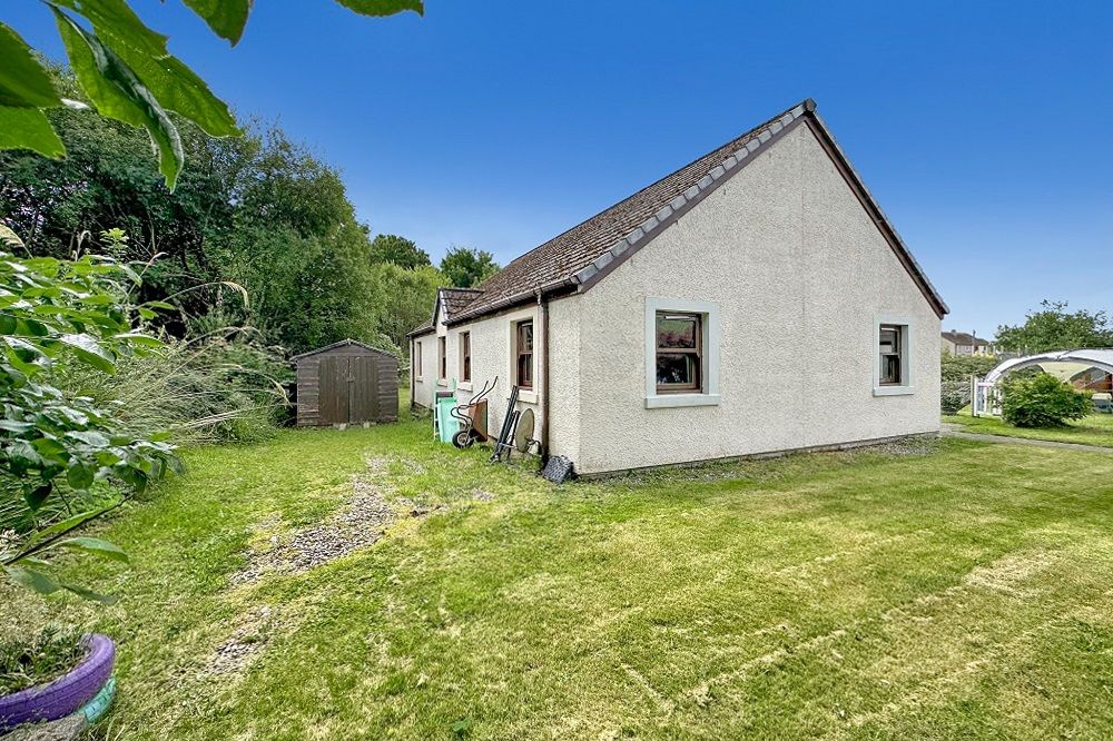 3 bed detached bungalow for sale in Bealach Na Mara, Port Appin PA38, £220,000