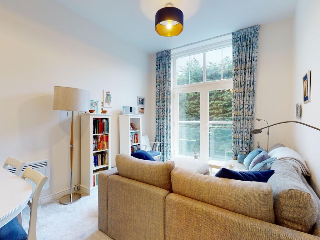 2 bed flat for sale in Mill Fold, Addingham LS29, £200,000