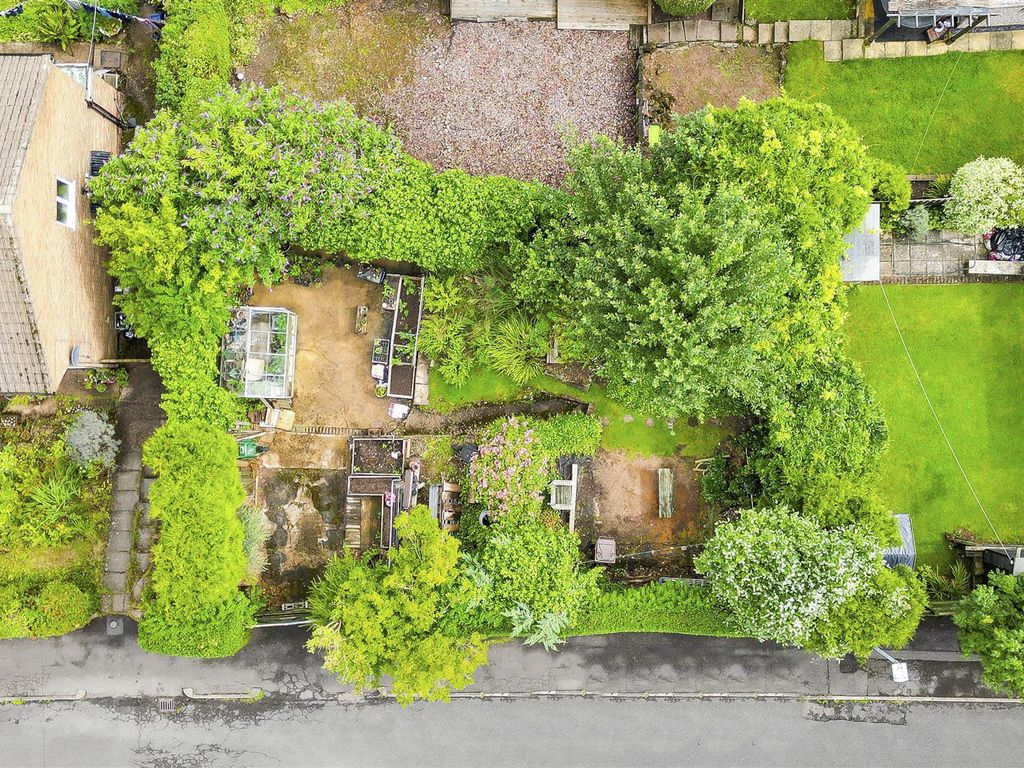 Land for sale in Ernest Road, Carlton, Nottinghamshire NG4, £40,000