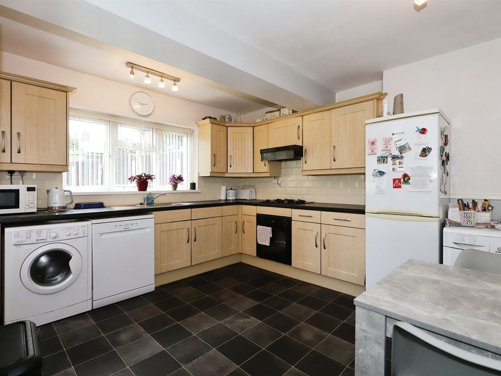 3 bed semi-detached house for sale in Church Avenue, Amblecote, Stourbridge DY8, £195,000