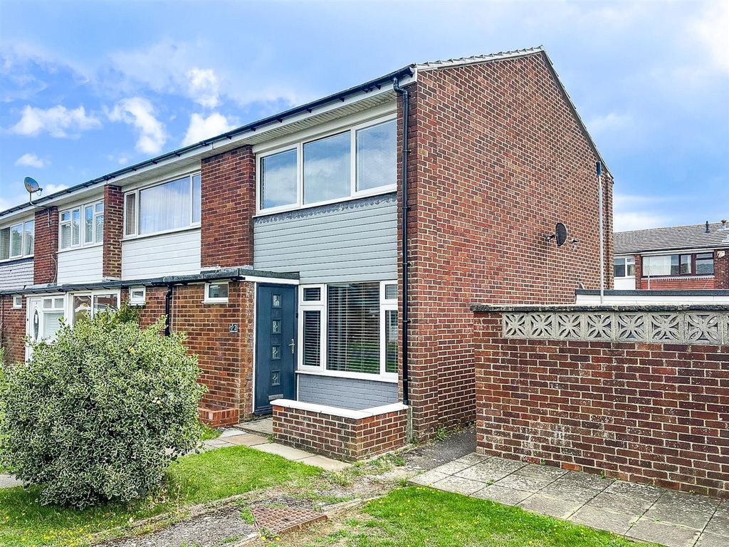 2 bed end terrace house for sale in Paddock Walk, Cosham, Portsmouth PO6, £265,000