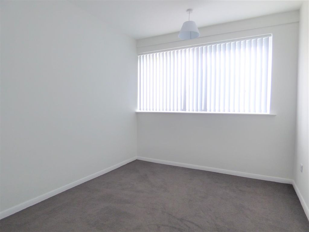 1 bed flat for sale in The Nook, Broadgate Avenue, Beeston NG9, £85,000