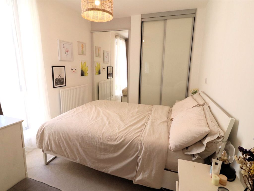 1 bed flat for sale in Hobson Avenue, Trumpington, Cambridge, Cambridgeshire CB2, £160,000