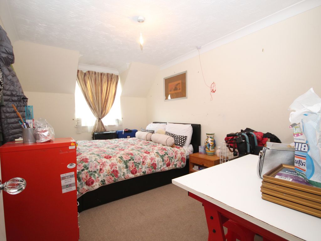 2 bed flat for sale in Bishops Court, Watford Road, Wembley, Middlesex HA0, £210,000
