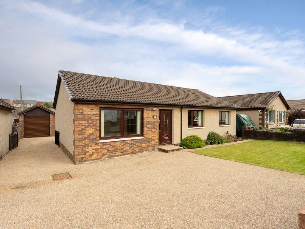 3 bed bungalow for sale in Stenhouse Street, Cowdenbeath KY4, £235,000