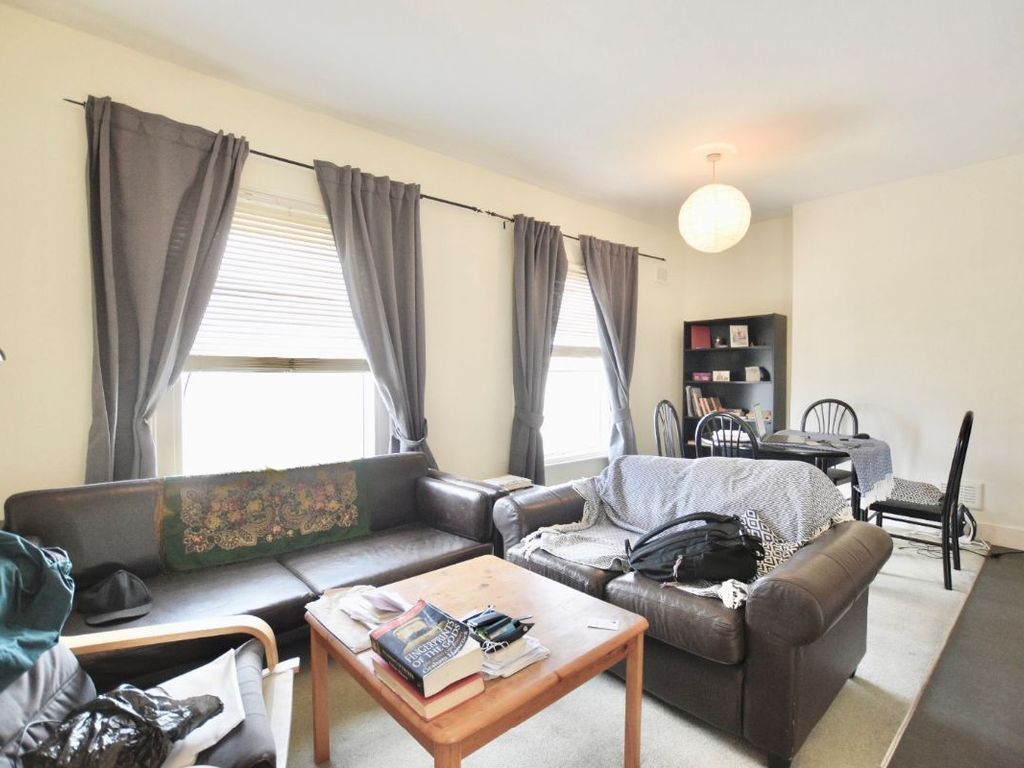 1 bed flat for sale in Atherton Road, Stratford E7, £290,000