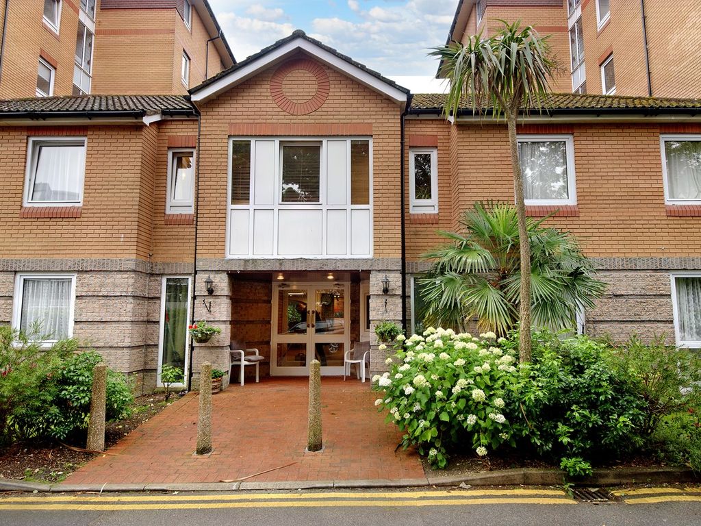 1 bed property for sale in St Peters Road, Bournemouth BH1, £80,000