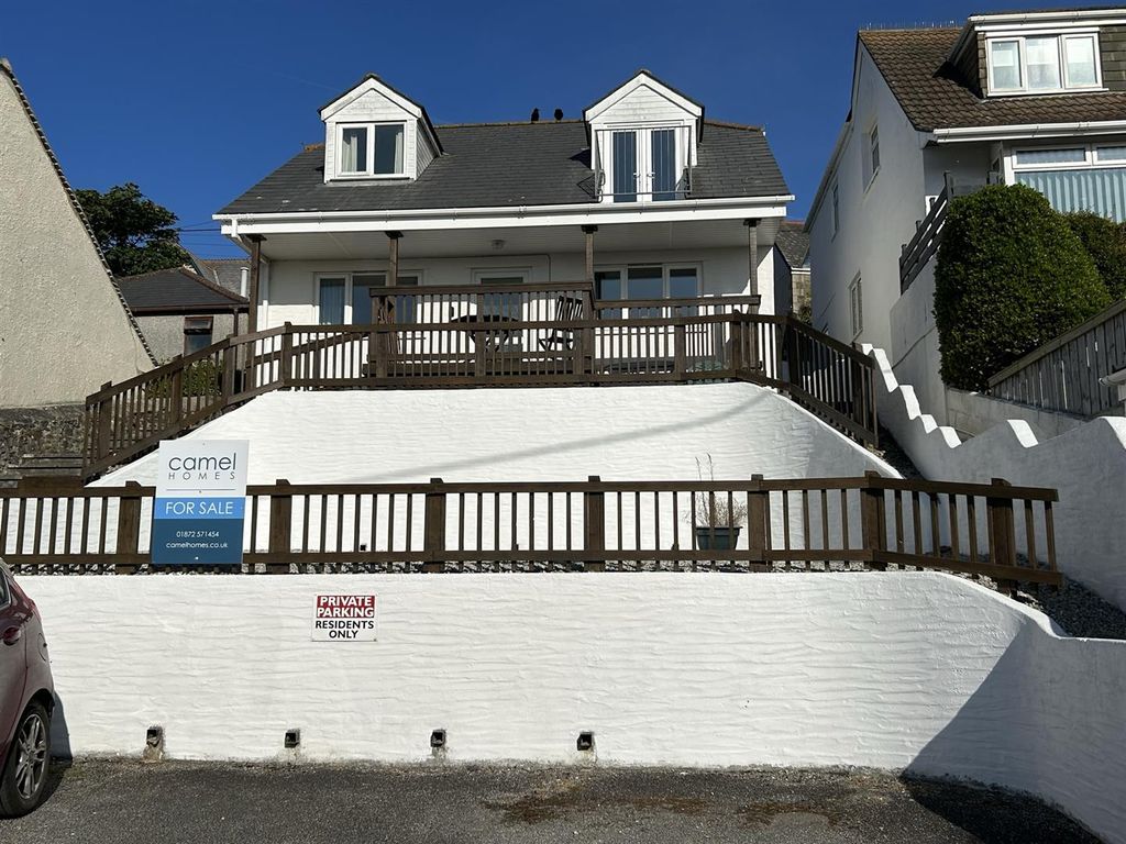 2 bed flat for sale in Tywarnhayle Road, Perranporth TR6, £250,000