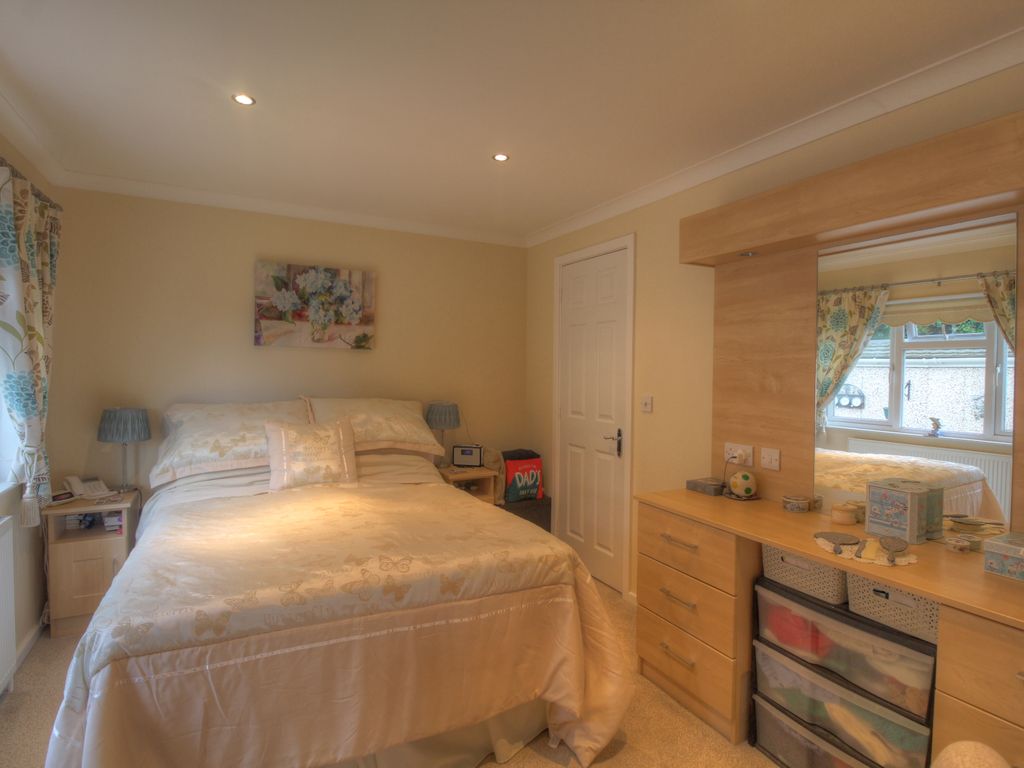 3 bed mobile/park home for sale in Oak Tree Park, Attleborough NR17, £230,000