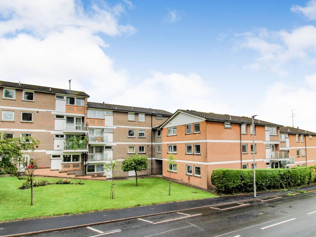 2 bed flat for sale in Grove Court, The Grove, Dorchester, Dorset DT1, £165,000