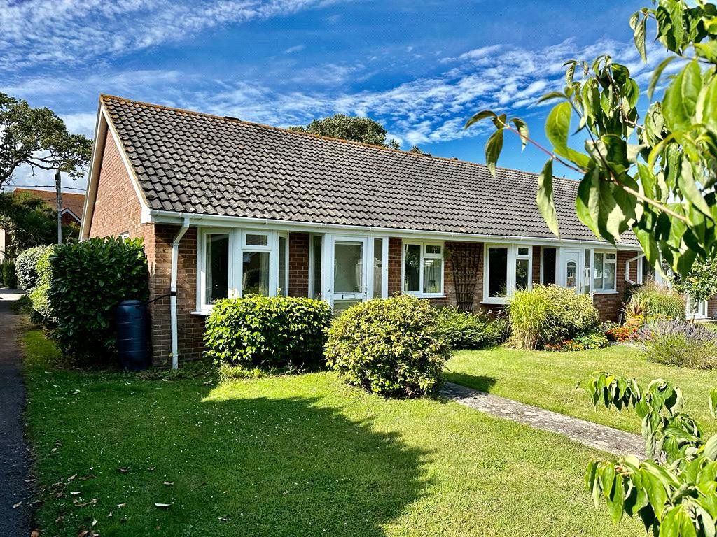 2 bed bungalow for sale in Rodbourne Close, Everton, Lymington, Hampshire SO41, £330,000