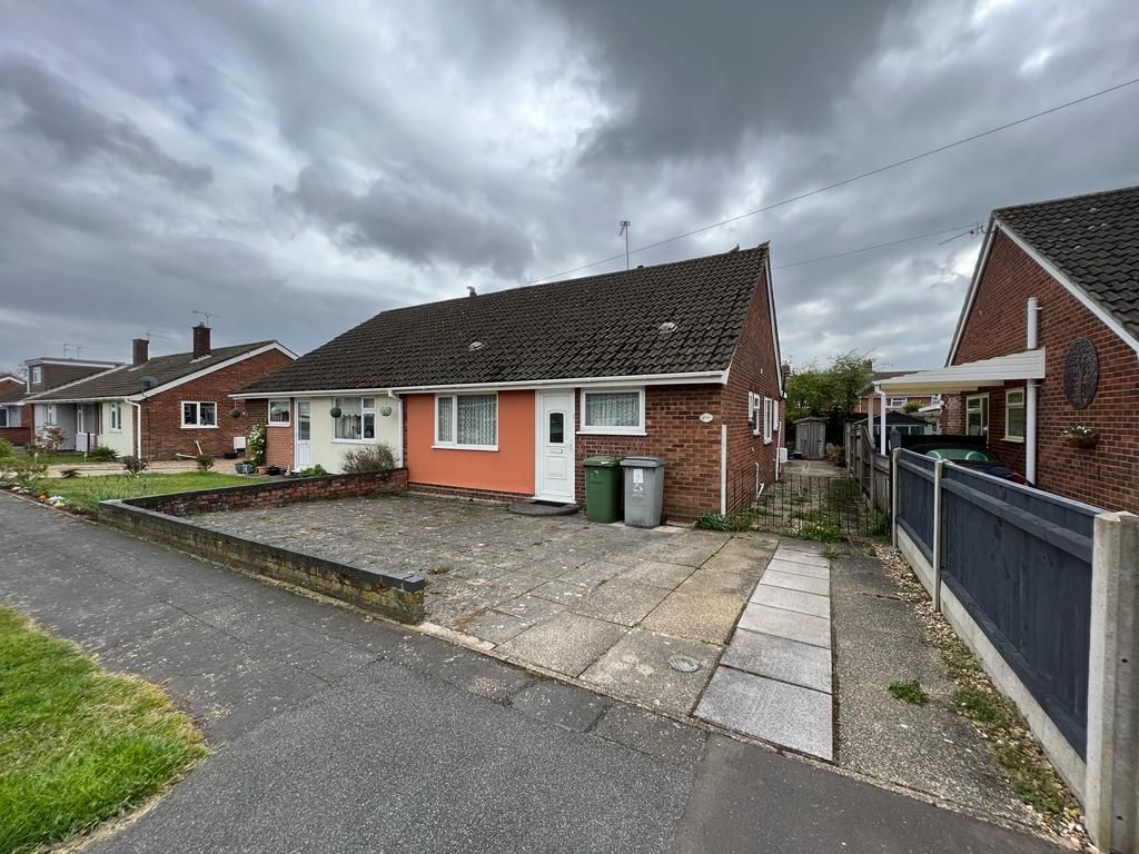 3 bed semi-detached bungalow for sale in Bernham Road, Hellesdon, Norwich NR6, £250,000