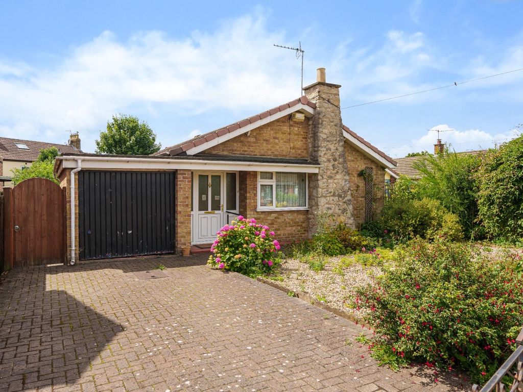 3 bed detached bungalow for sale in Byland Avenue, Thirsk YO7, £275,000