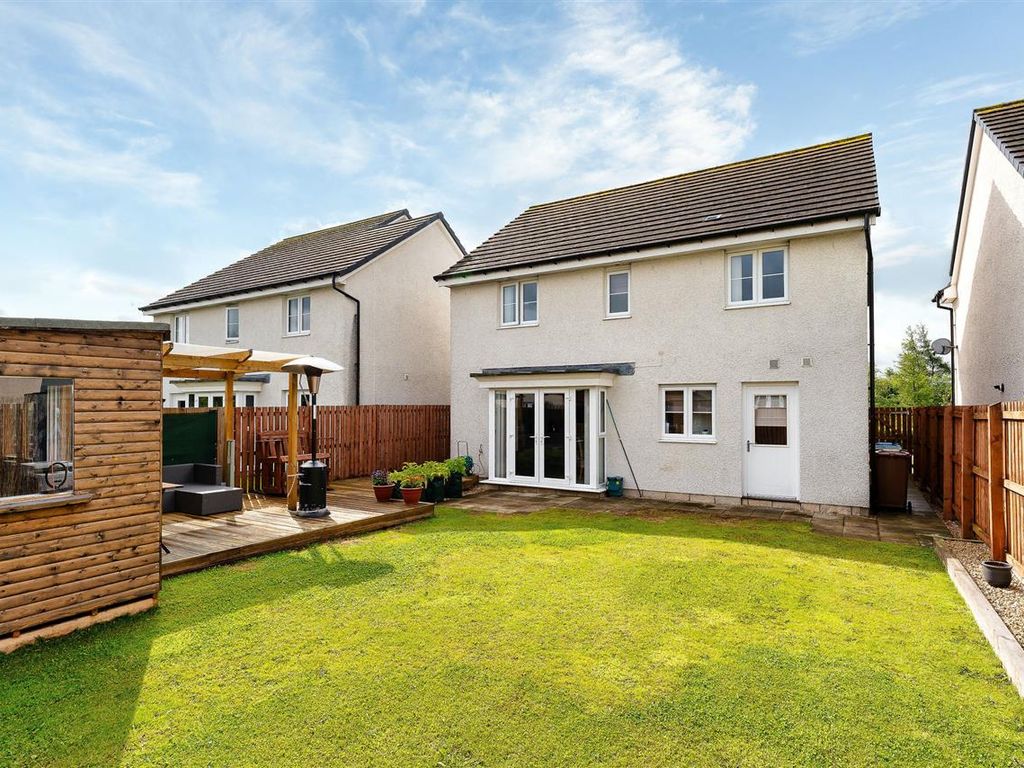 4 bed detached house for sale in Appleton Place, Appleton Parkway, Livingston EH54, £299,995
