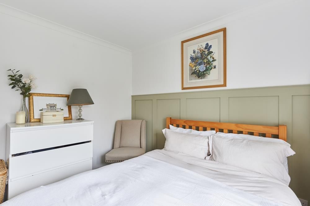 1 bed flat for sale in Bedford Street, Bath BA1, £210,000