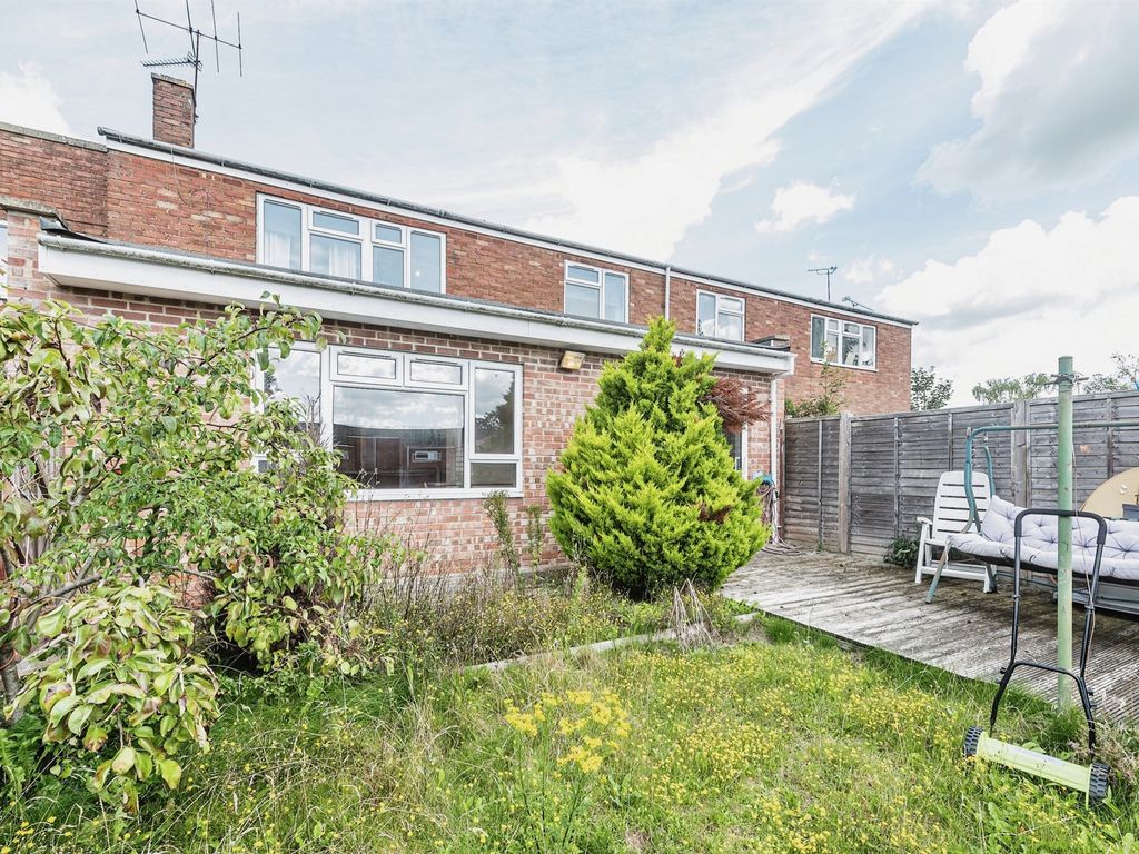 4 bed terraced house for sale in Watson Way, Winklebury, Basingstoke RG23, £240,000
