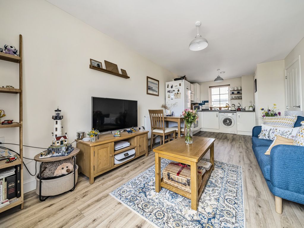 1 bed flat for sale in Lark Lane, Harlow, Essex CM17, £110,000