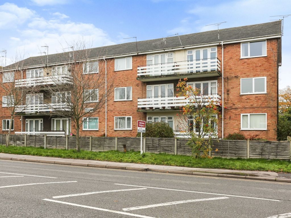 2 bed flat for sale in Kenilworth Road, Balsall Common, Coventry CV7, £150,000